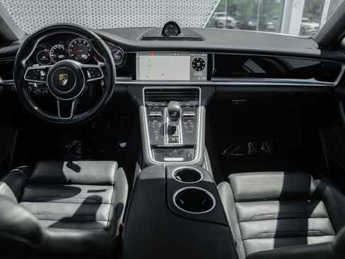 Used 2018 Porsche Panamera 4S AWD/4WD image 8