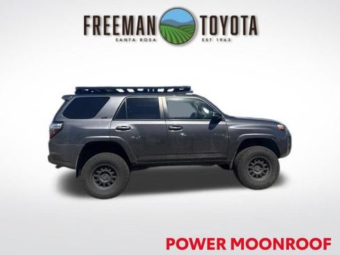 Used 2021 Toyota 4Runner SR5 Premium w/ Moonroof Package AWD/4WD image 4