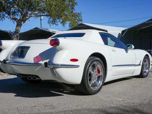 Used 2003 Chevrolet Corvette Convertible w/ Preferred Equipment Group1 image 11