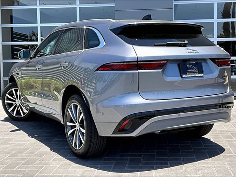 New 2026 Jaguar F-PACE R-Dynamic S image 3
