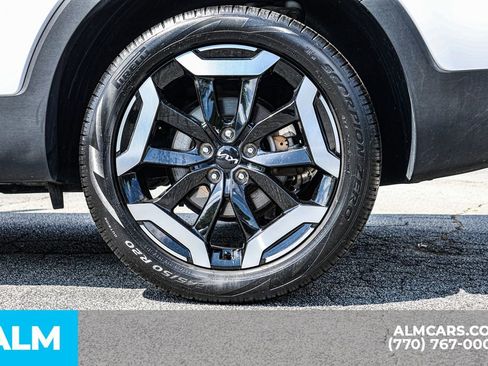 Used 2025 Kia Telluride S AWD/4WD image 17