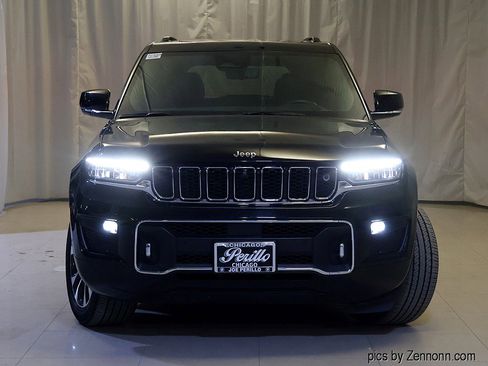 Used 2022 Jeep Grand Cherokee Overland w/ Adv Protech Group III image 5