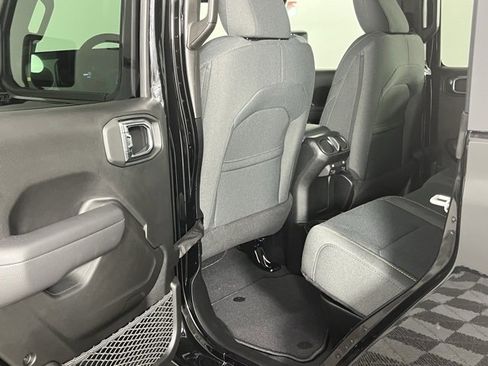 New 2025 Jeep Gladiator Sport image 23