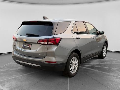Used 2024 Chevrolet Equinox LT AWD/4WD image 3