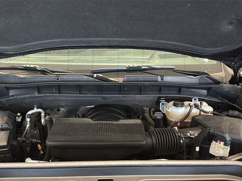Used 2024 GMC Sierra 1500 AT4X image 11