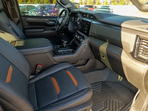 Used 2024 GMC Sierra 1500 AT4 w/ Technology Package image 40