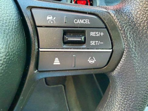 Used 2025 Honda CR-V LX image 19