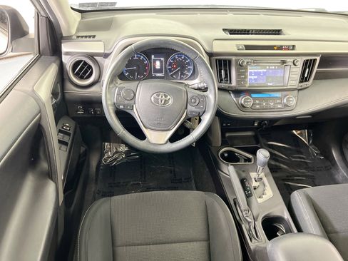 Used 2018 Toyota RAV4 XLE image 21