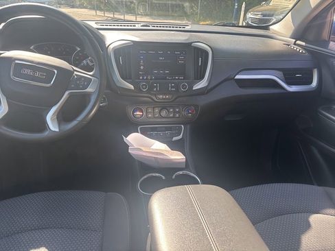 Used 2022 GMC Terrain SLE w/ Driver Convenience Package image 12