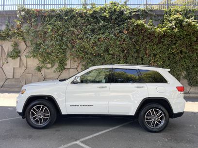 Used 2019 Jeep Grand Cherokee Limited w/ Luxury Group II