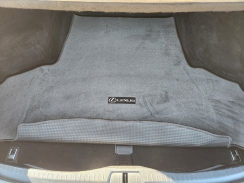 Used 2011 Lexus LS 460 L image 39