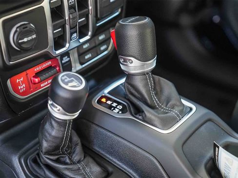 New 2026 Jeep Gladiator Mojave image 19