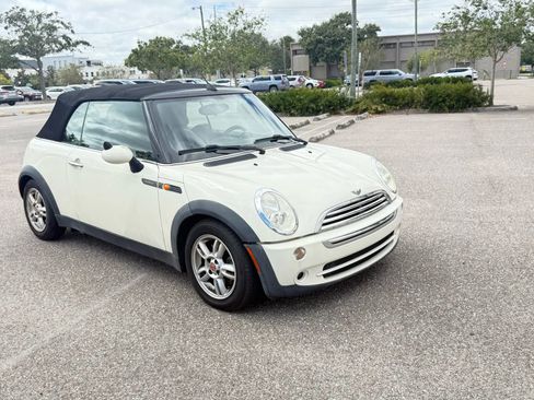 Used 2007 MINI Cooper Convertible FWD image 4