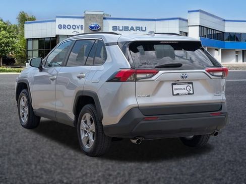 Used 2023 Toyota RAV4 LE AWD/4WD image 3