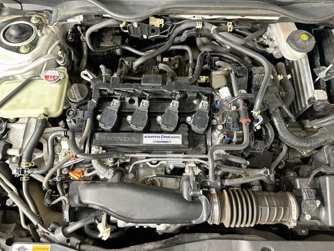 Used 2018 Honda Civic Sport Touring image 32