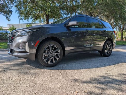 Used 2022 Chevrolet Equinox RS AWD/4WD image 3