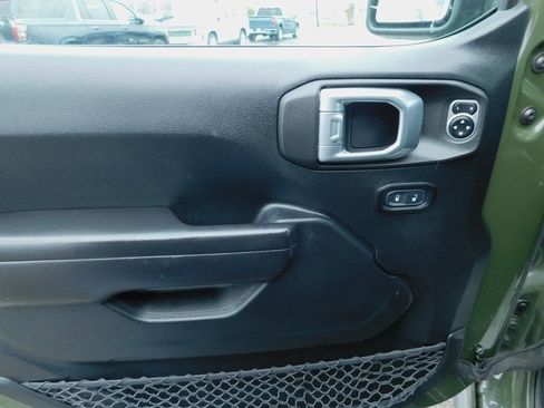 Used 2021 Jeep Wrangler Unlimited Sport image 26