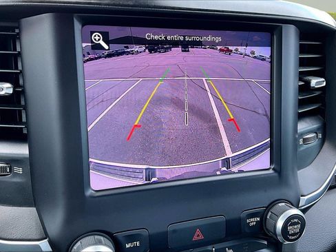 Used 2019 RAM 1500 Big Horn AWD/4WD image 22
