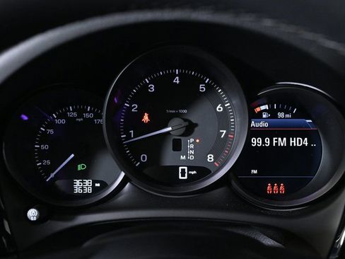 Certified 2026 Porsche Macan AWD/4WD image 13