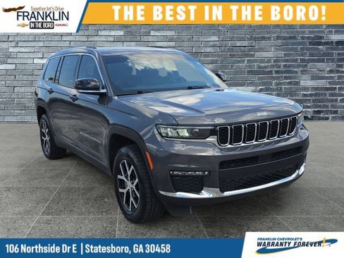 Used 2023 Jeep Grand Cherokee L Limited AWD/4WD image 8