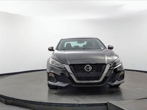 Used 2022 Nissan Altima 2.5 SV FWD image 11