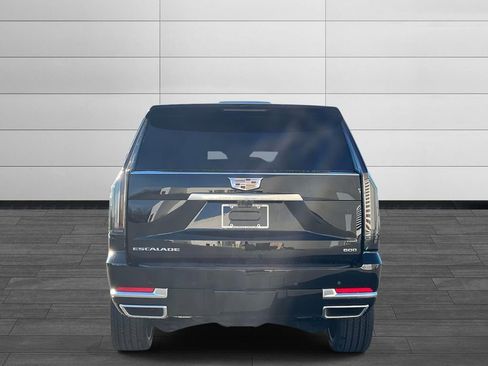 New 2026 Cadillac Escalade Luxury image 4
