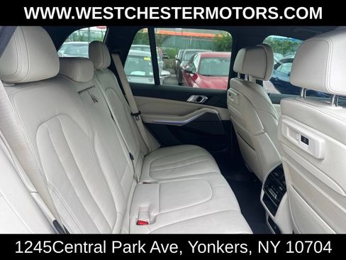 Used 2020 BMW X5 M50i w/ Premium Package AWD/4WD image 19