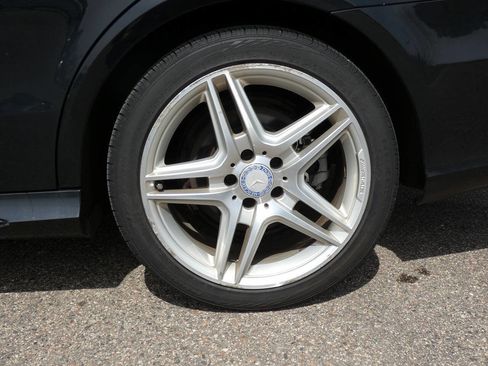 Used 2014 Mercedes-Benz E 350 4MATIC Sedan image 13