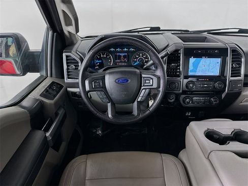 Used 2016 Ford F150 XLT w/ Equipment Group 302A Luxury image 27