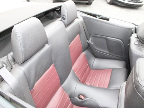 Used 2012 Ford Mustang Premium image 25