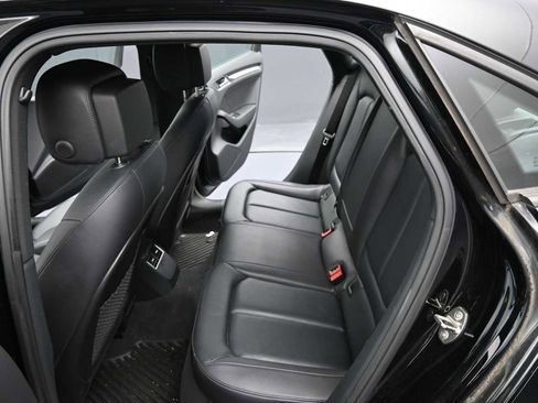 Used 2018 Audi A3 2.0T Premium image 12