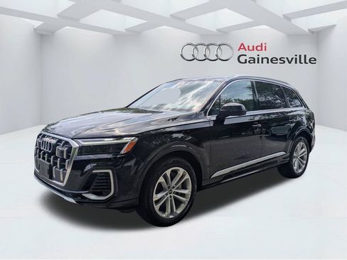 Used 2025 Audi Q7 3.0T Premium Plus w/ Premium Plus Package AWD/4WD image 11