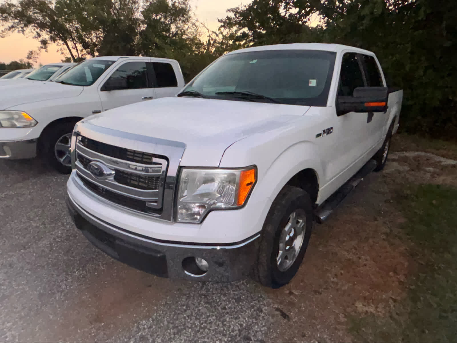 Used 2014 Ford F150 XLT w/ XLT Convenience Package RWD image 13