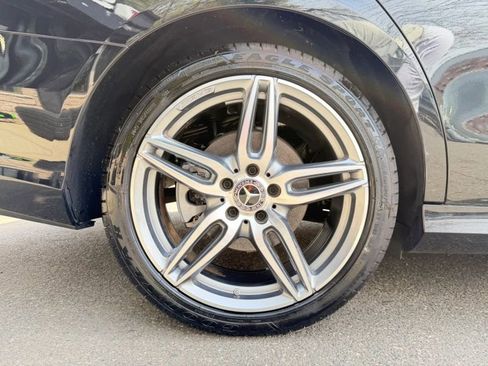 Used 2018 Mercedes-Benz E 300 4MATIC image 33