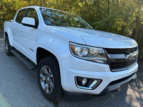 Used 2019 Chevrolet Colorado Z71 image 3