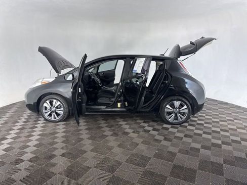 Used 2016 Nissan Leaf SV image 11