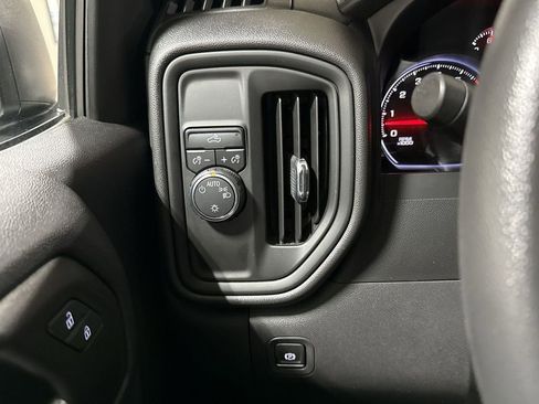 Used 2019 Chevrolet Silverado 1500 Custom w/ Custom Value Package RWD image 18