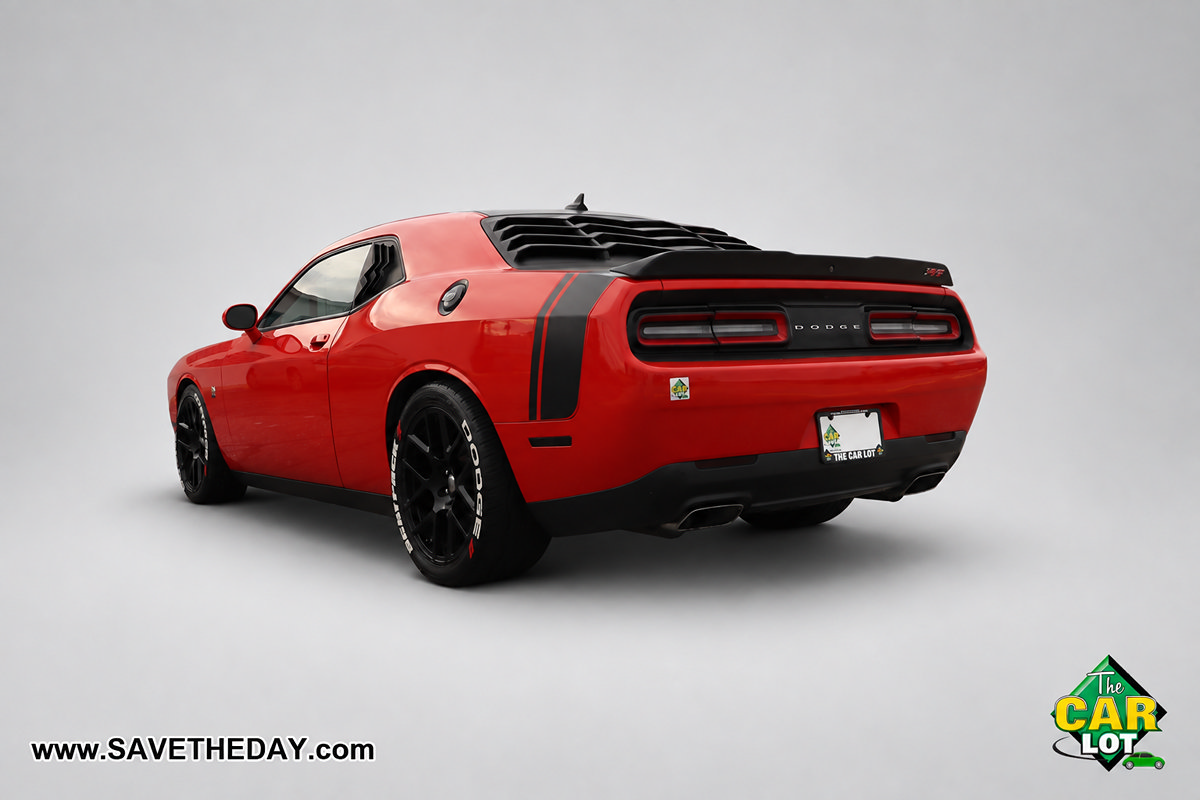 Used 2015 Dodge Challenger R/T Scat Pack RWD image 6