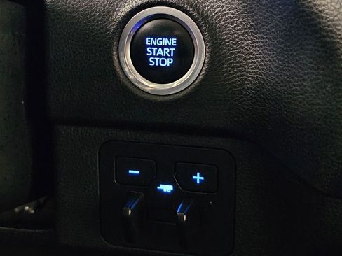 Used 2022 Toyota Tundra SR5 image 25