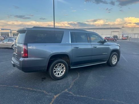 Used 2019 GMC Yukon XL SLT w/ Open Road Package RWD image 4