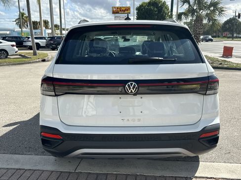 New 2026 Volkswagen Taos S image 7