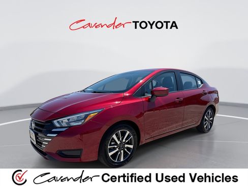 Used 2025 Nissan Versa SV FWD image 1