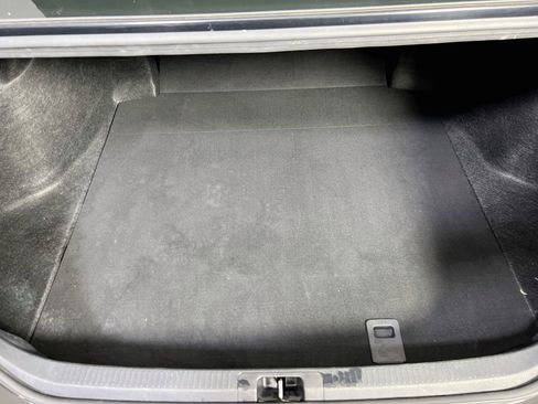 Used 2019 Toyota Camry SE FWD image 23