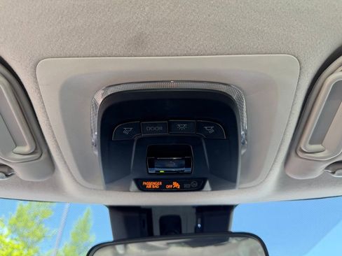 Used 2023 Toyota Corolla LE FWD image 28
