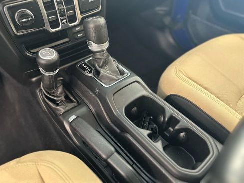 Used 2019 Jeep Wrangler Unlimited Sport S image 29