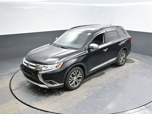 Used 2016 Mitsubishi Outlander SEL image 30