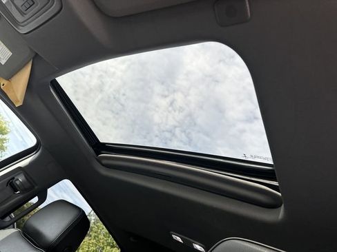 Used 2022 GMC Sierra 1500 Denali w/ Denali Reserve Package image 22