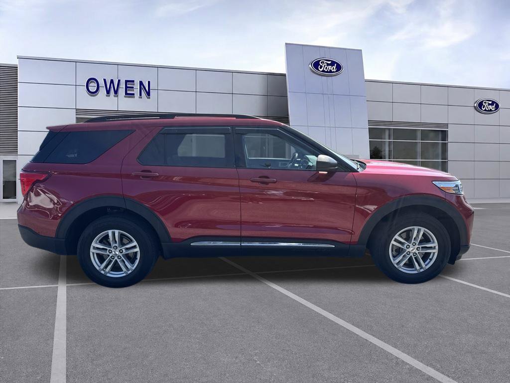 Used 2021 Ford Explorer XLT w/ Equipment Group 202A AWD/4WD image 7