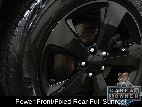 Used 2020 Jeep Cherokee Latitude Plus AWD/4WD image 14