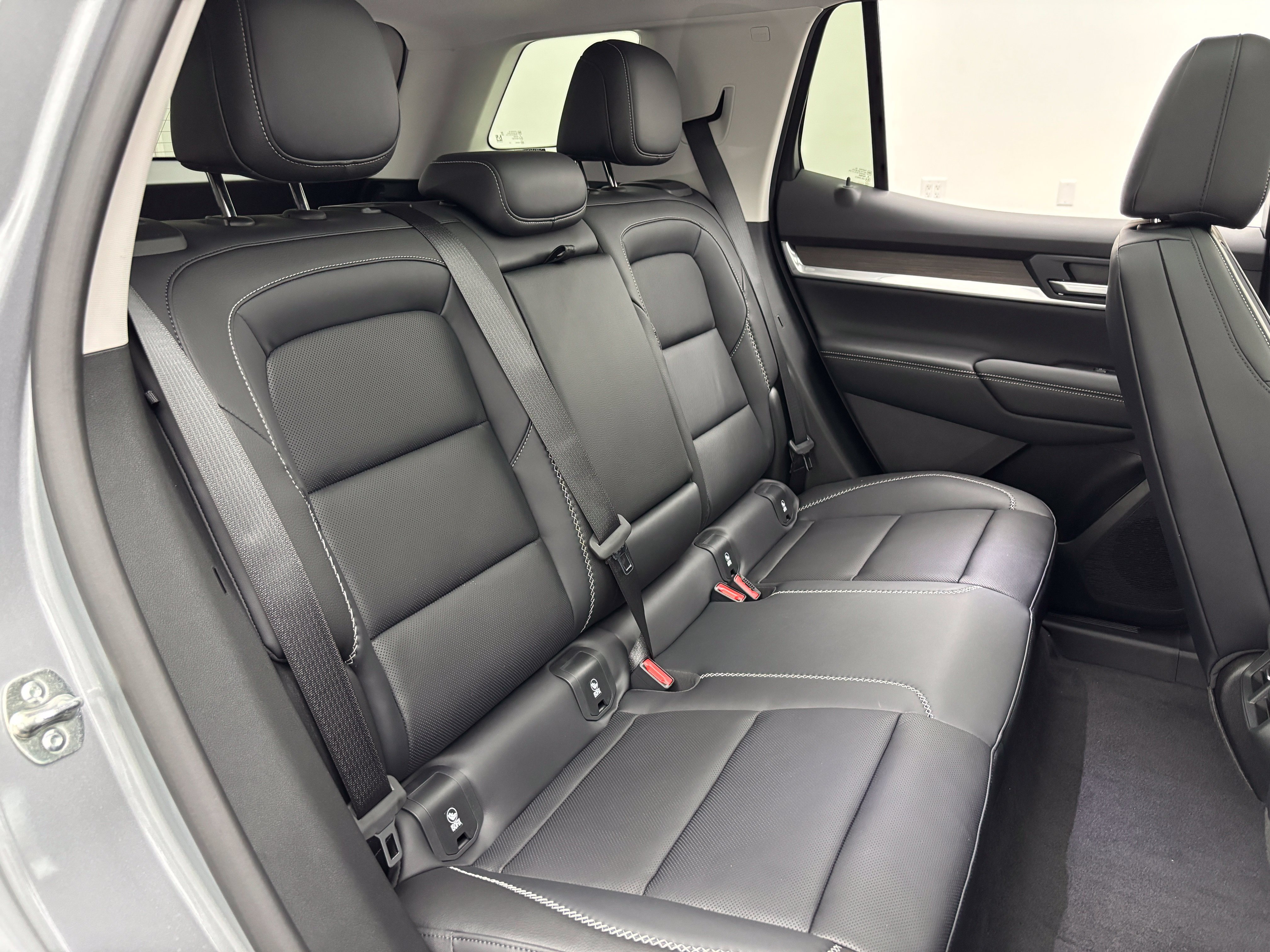 New 2027 GMC Terrain Denali w/ LPO, Floor Liner Package AWD/4WD image 40